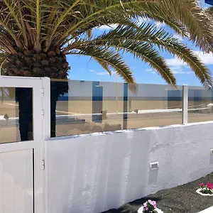 Sea Front Frente Al Mar Apartamento Playa Honda (Lanzarote)